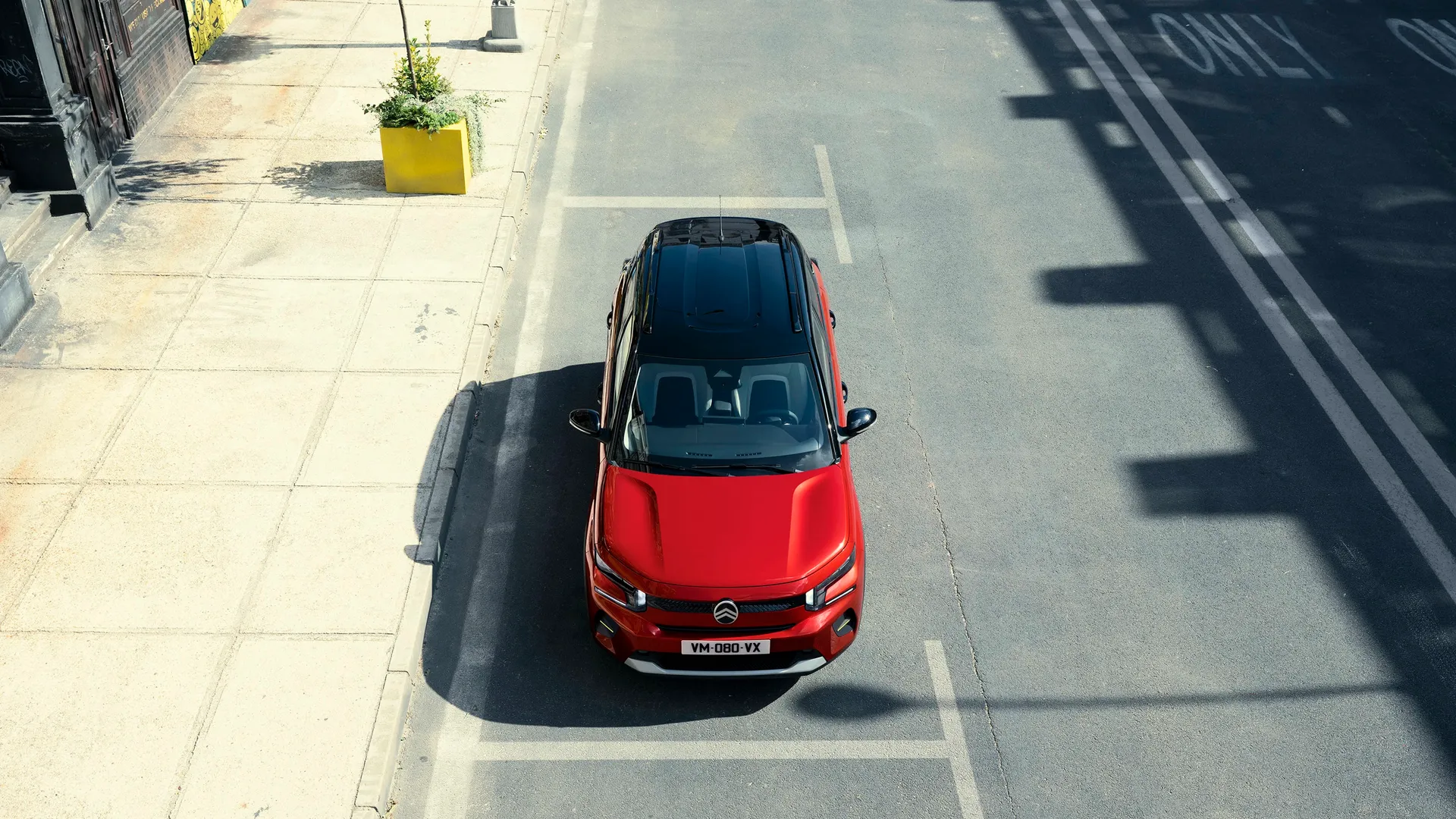 Elettronauti Citroen e-c3 vista dall'alto 2