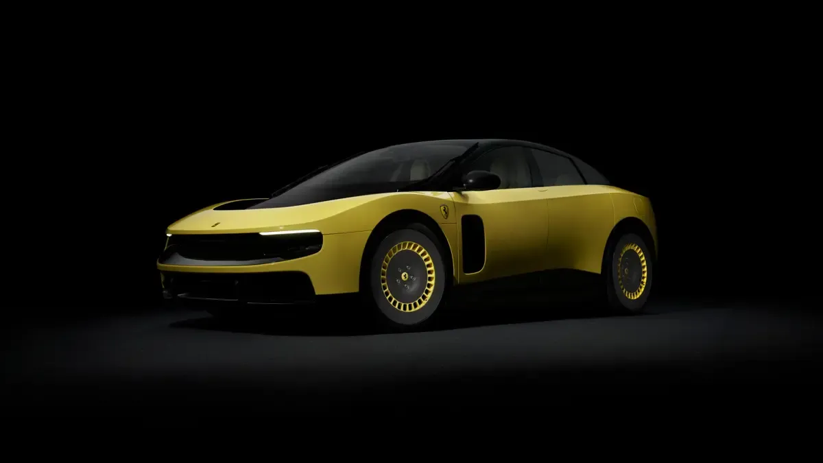 Elettronauti - Ferrari Luce 117kWh - Argento - Esterno - Vista anteriore a tre quarti