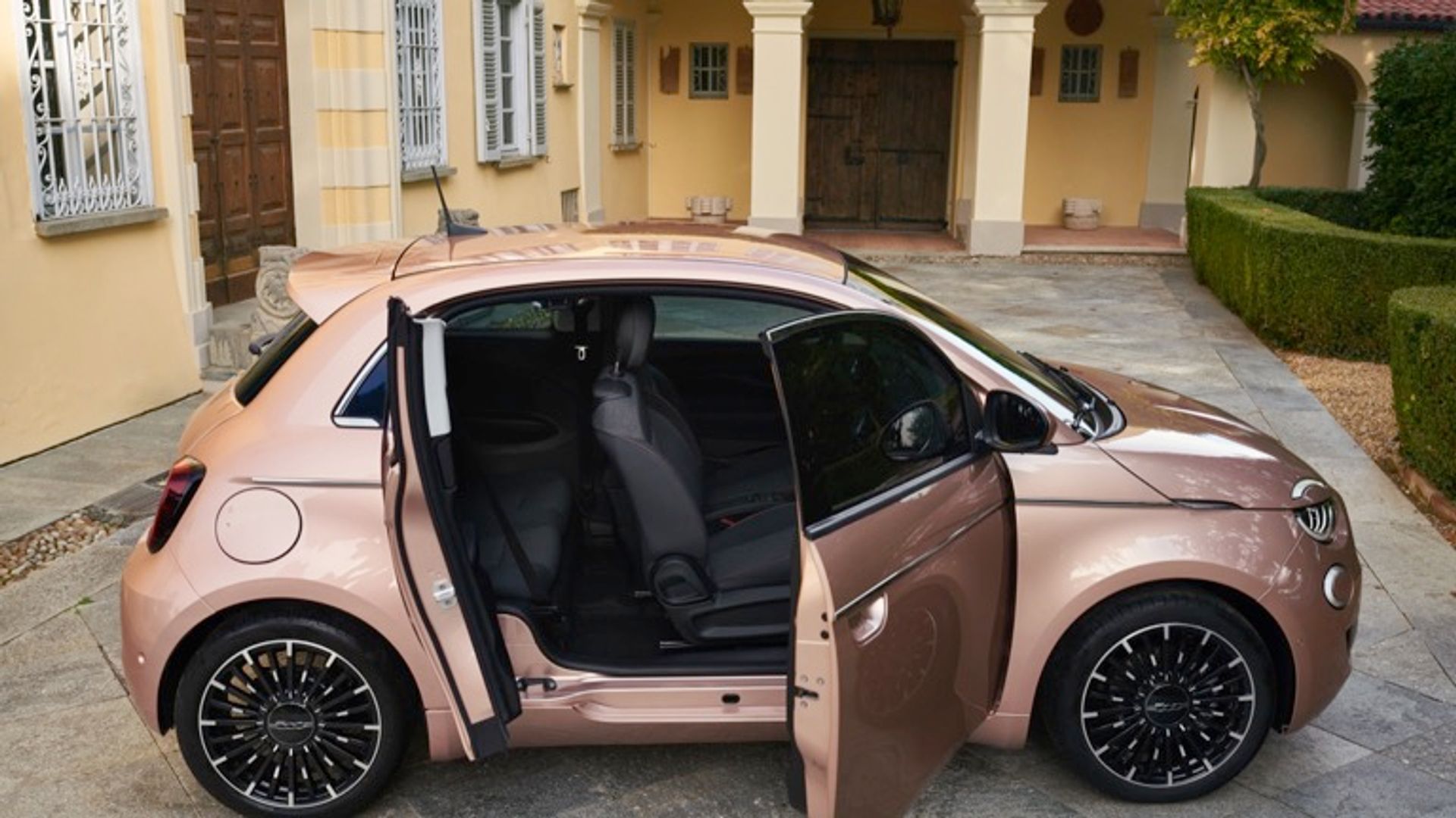 Fiat 500e 3+1 24 kWh