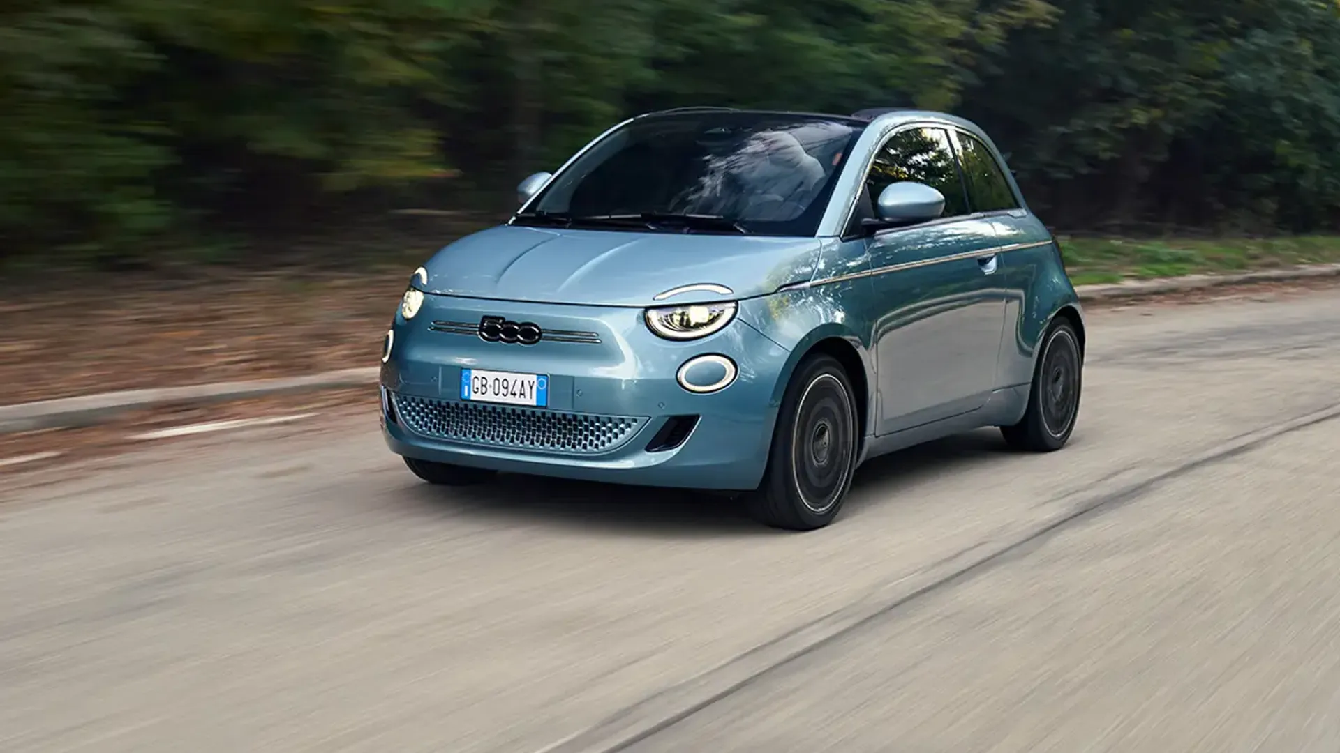 Elettronauti - Fiat 500e 24 kWh - Rose Gold - Esterno - Vista anteriore a tre quarti
