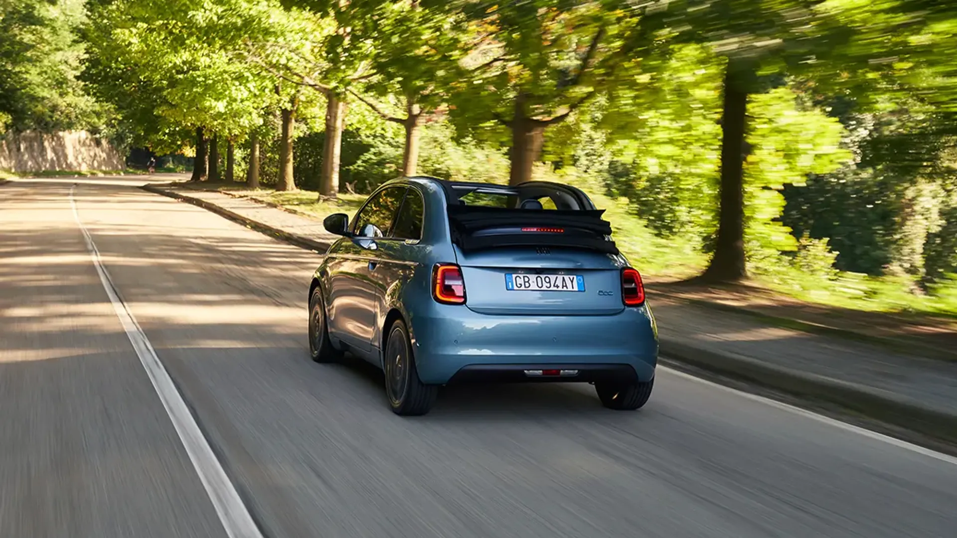 Elettronauti - Fiat 500e 24 kWh - Rose Gold - Esterno - Vista anteriore a tre quarti