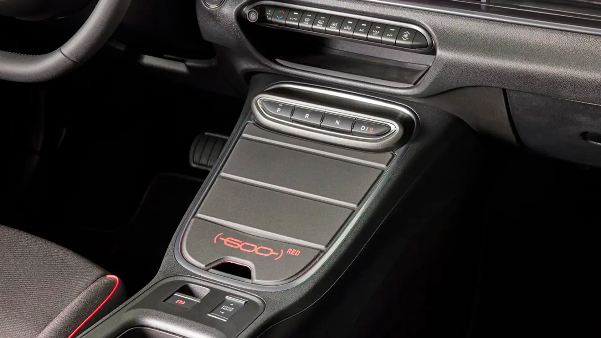 Elettronauti - Fiat 600e - Interni - Vista della plancia