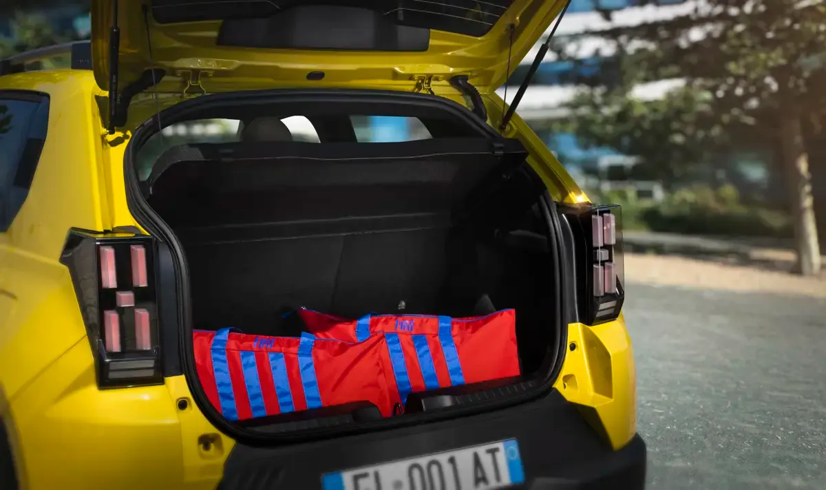 Elettronauti - Fiat Grande Panda - Giallo - Vano di carico - Bagagliaio