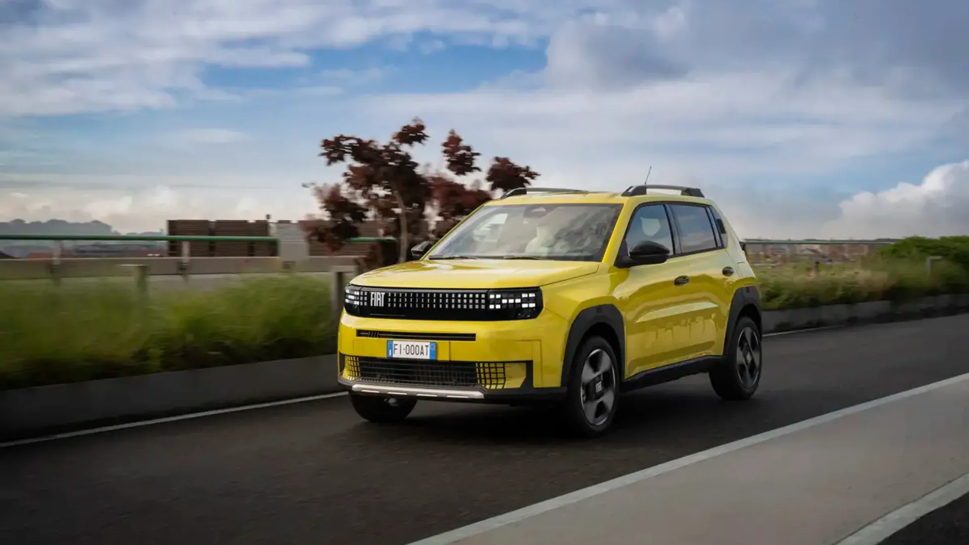 Elettronauti - Fiat Grande Panda - Giallo - Esterno - Vista anteriore a tre quarti