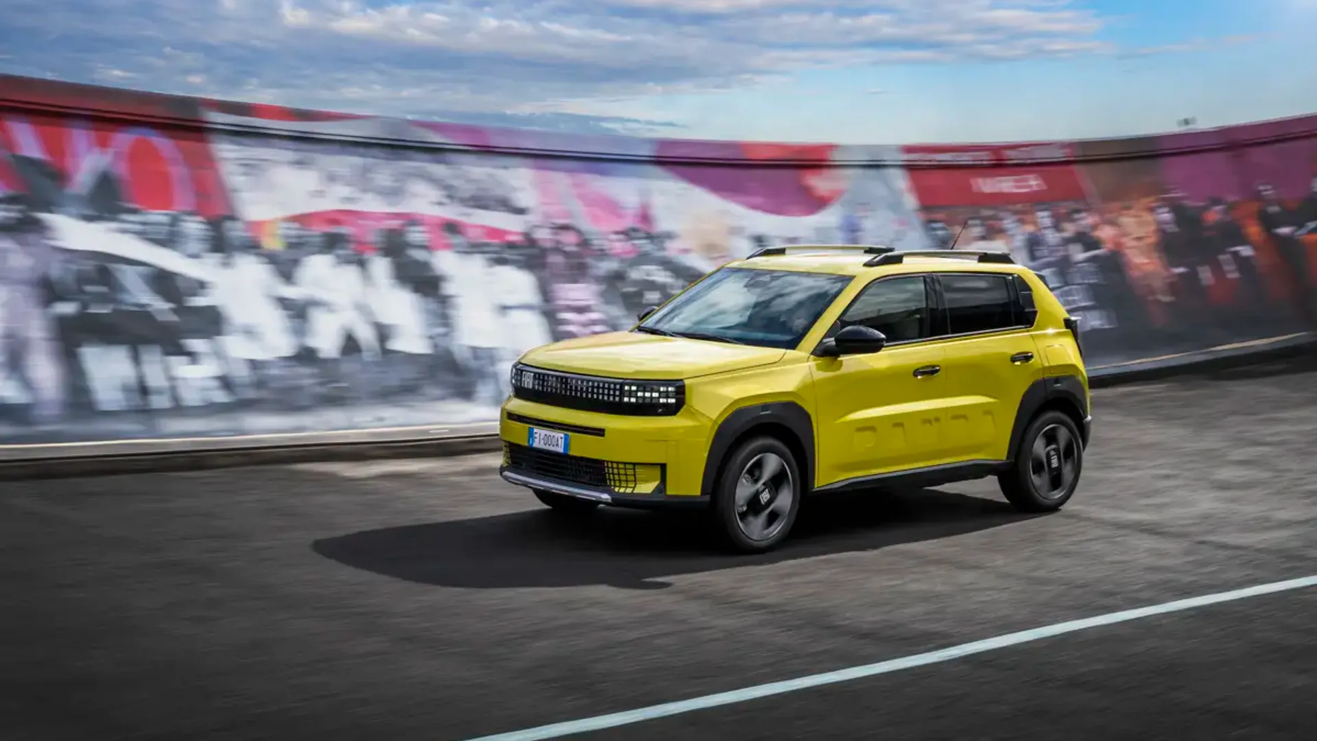 Elettronauti - Fiat Grande Panda - Giallo - Esterno - Vista anteriore a tre quarti