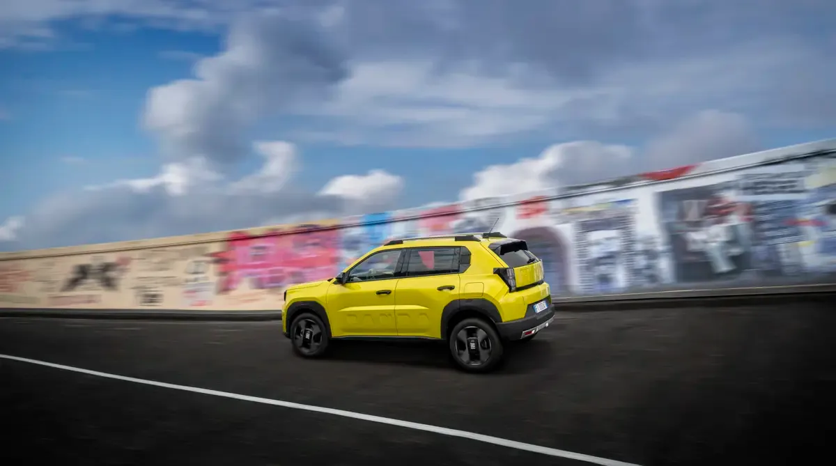Elettronauti - Fiat Grande Panda - Giallo - Esterno - Vista anteriore a tre quarti