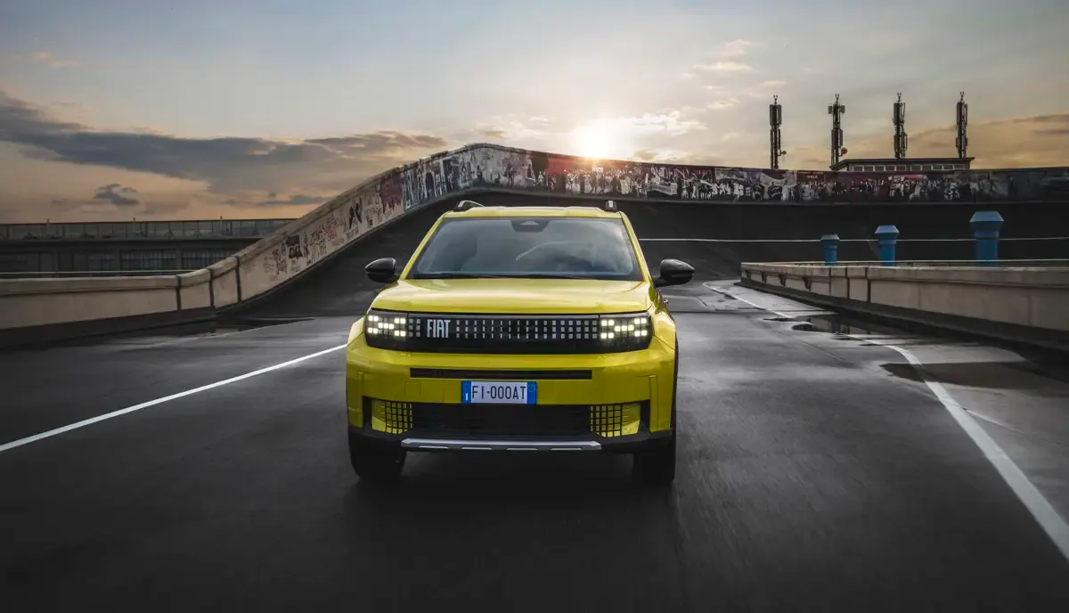 Elettronauti - Fiat Grande Panda - Giallo - Esterno - Vista anteriore a tre quarti