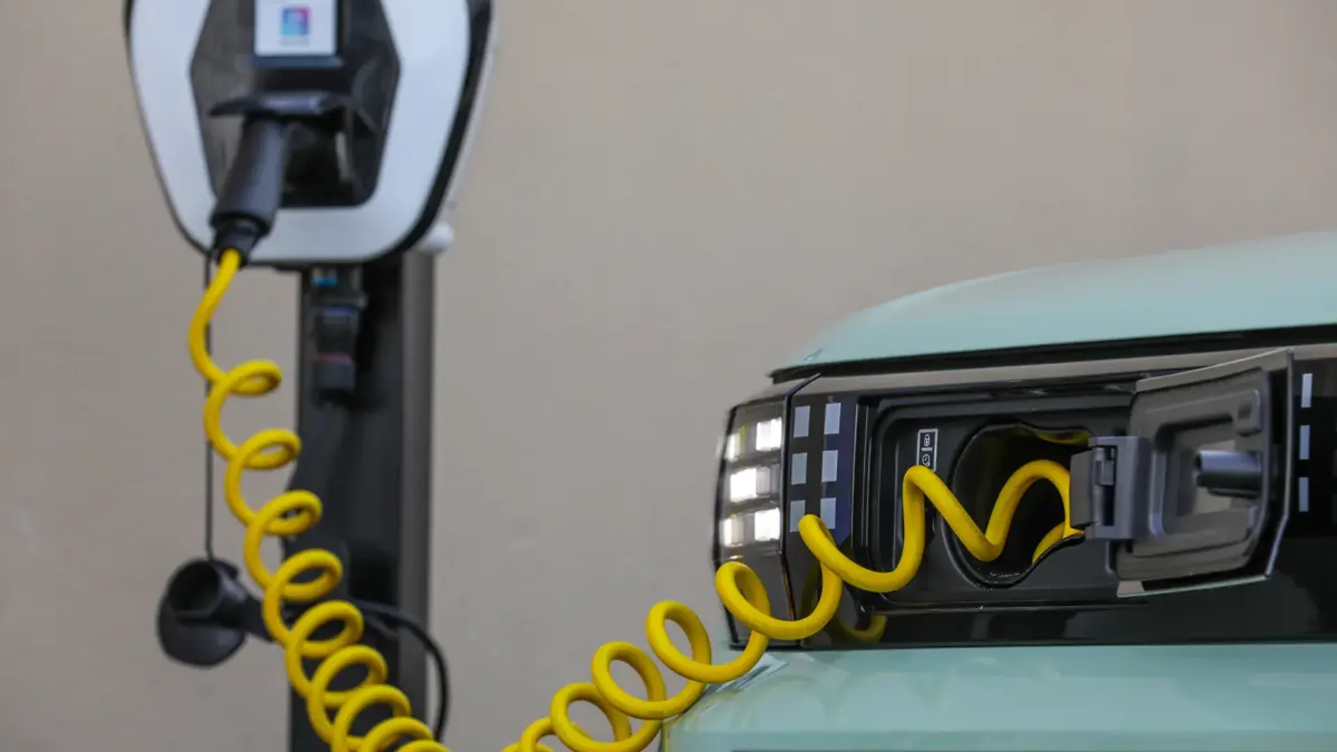 Elettronauti - Fiat Grande Panda - Giallo - Esterno - Vista anteriore a tre quarti