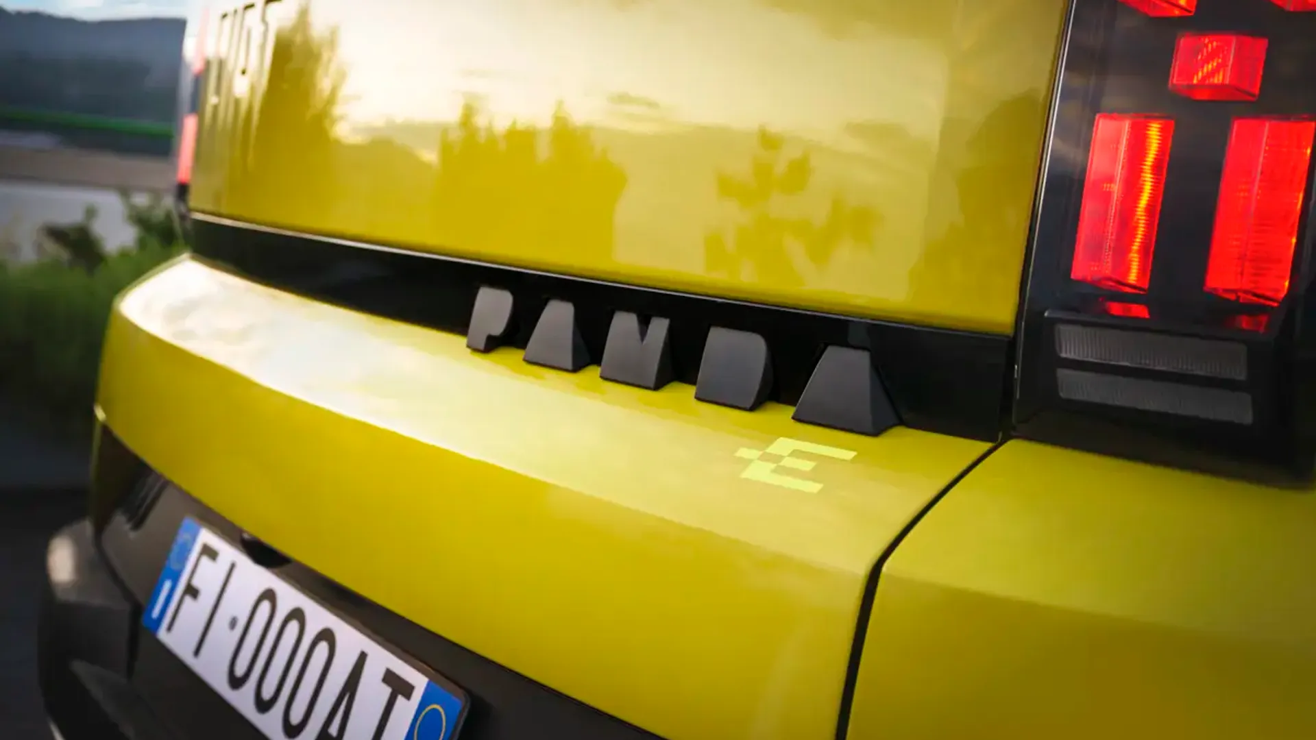 Elettronauti - Fiat Grande Panda - Giallo - Esterno - Vista anteriore a tre quarti