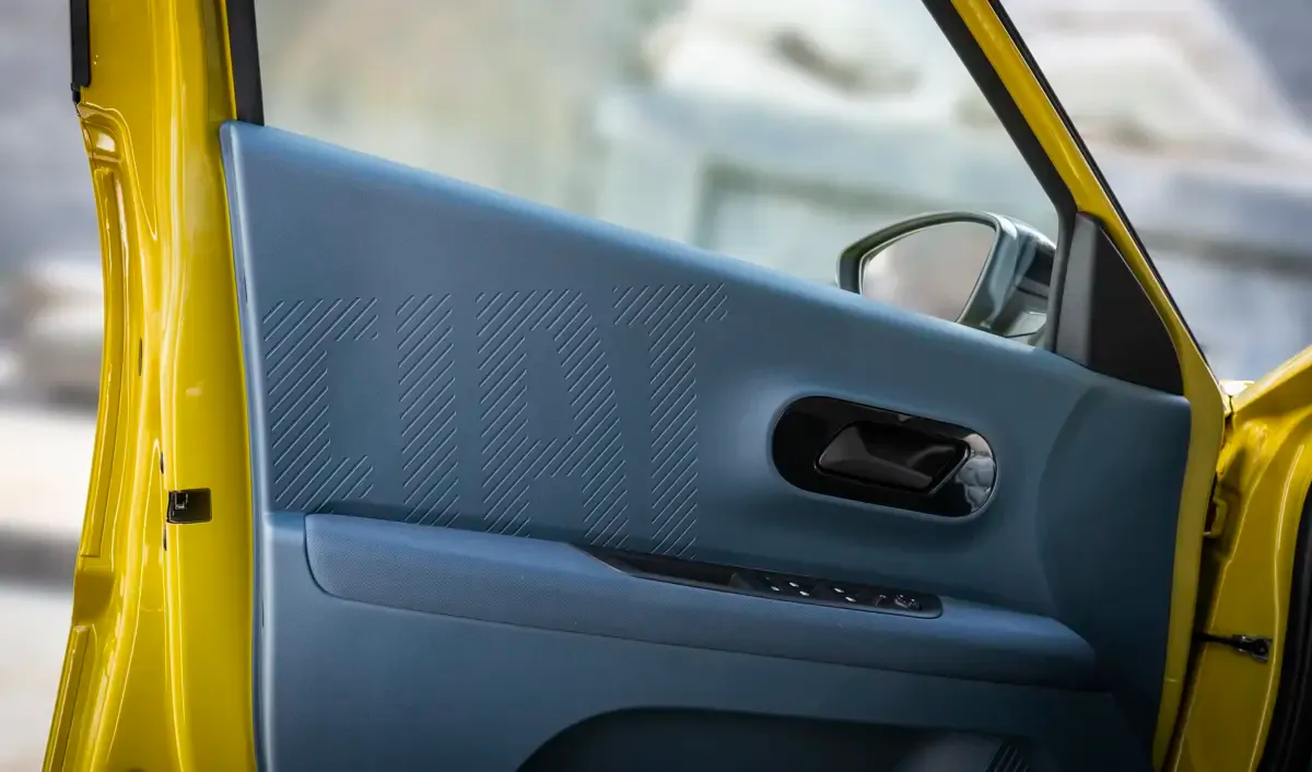 Elettronauti - Fiat Grande Panda - Giallo - Esterno - Vista anteriore a tre quarti