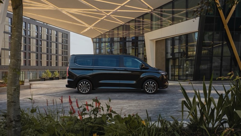 Ford e-Tourneo Custom L1 160 kW