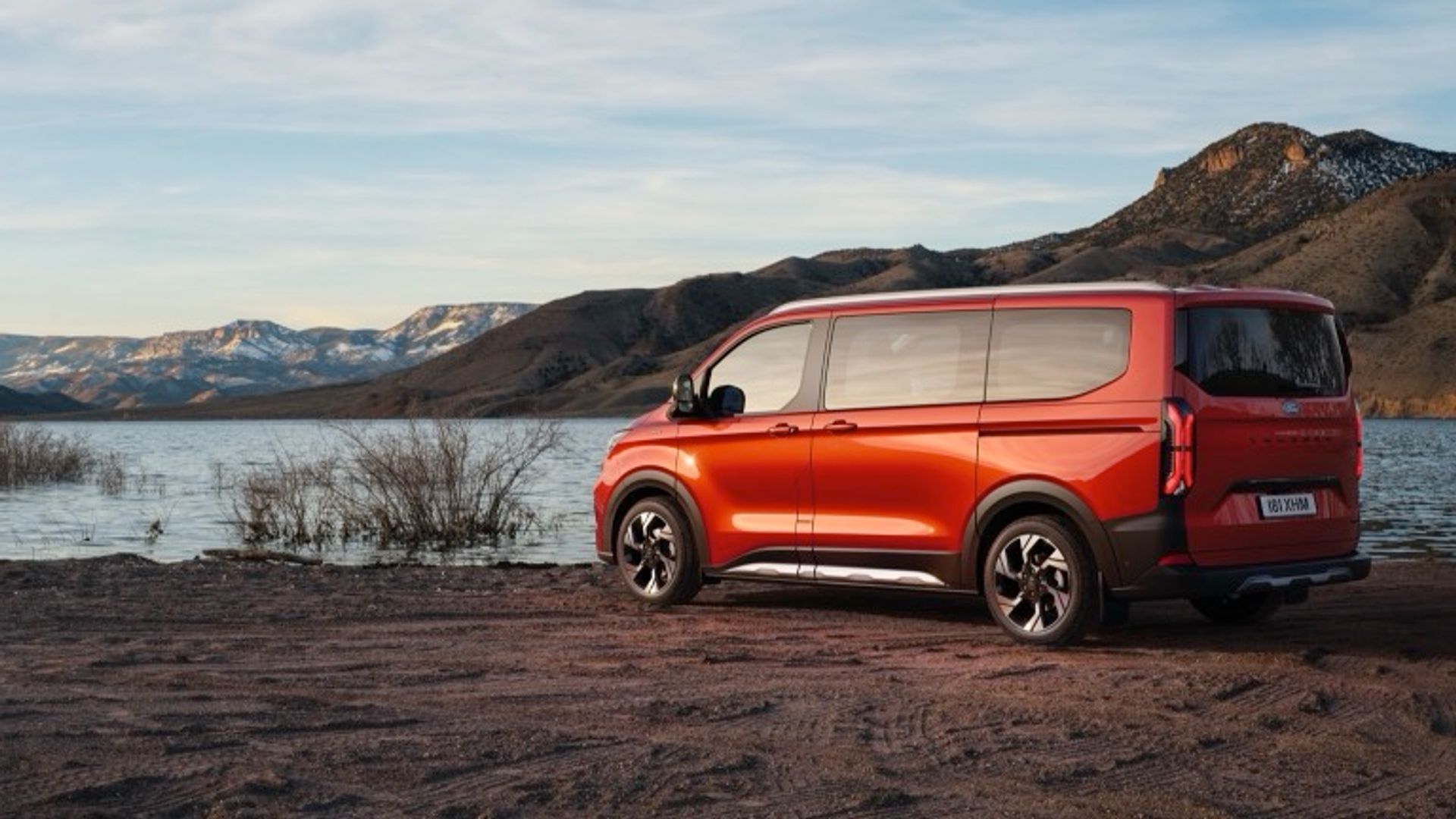 Ford e-Tourneo Custom L1 160 kW