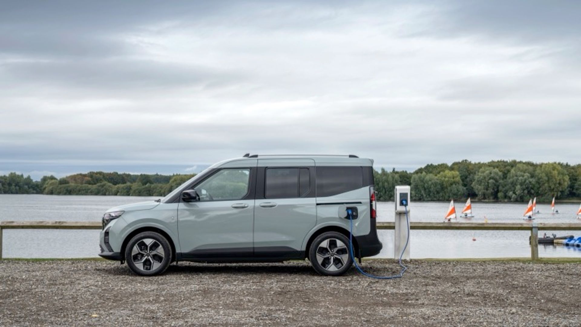 Ford e-Tourneo Courier