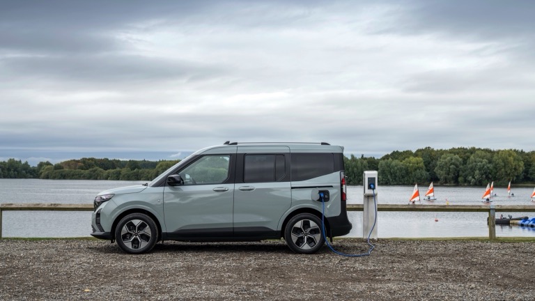Ford e-Tourneo Courier
