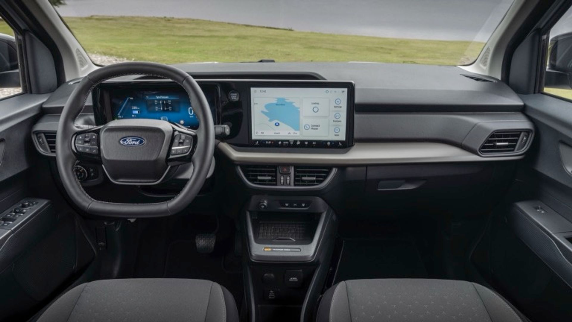 Ford e-Tourneo Courier