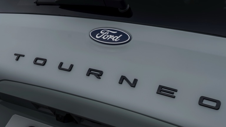 Ford e-Tourneo Courier