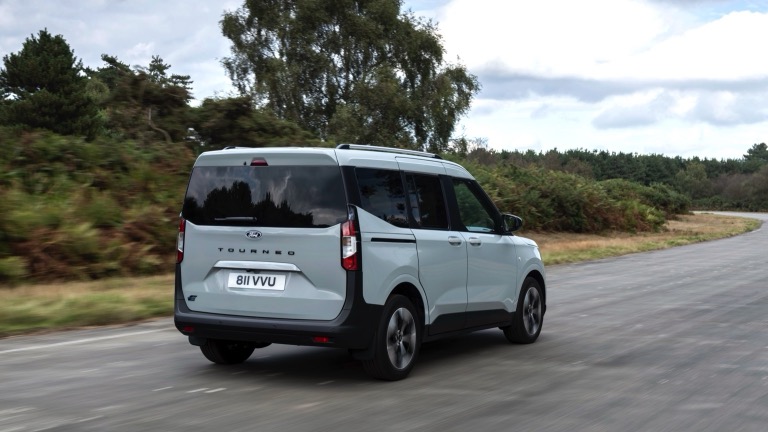 Ford e-Tourneo Courier