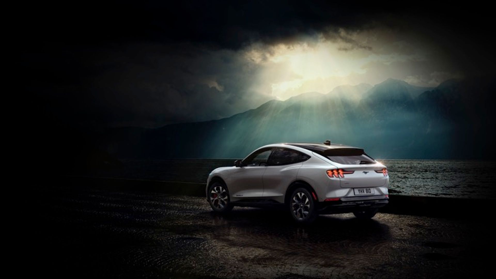 Ford Mustang Mach-E ER AWD (MY25)