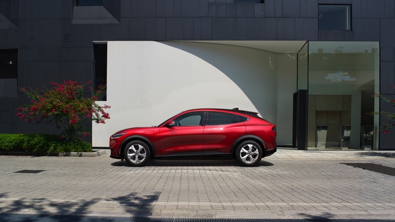 Ford Mustang Mach-E ER AWD (MY25)