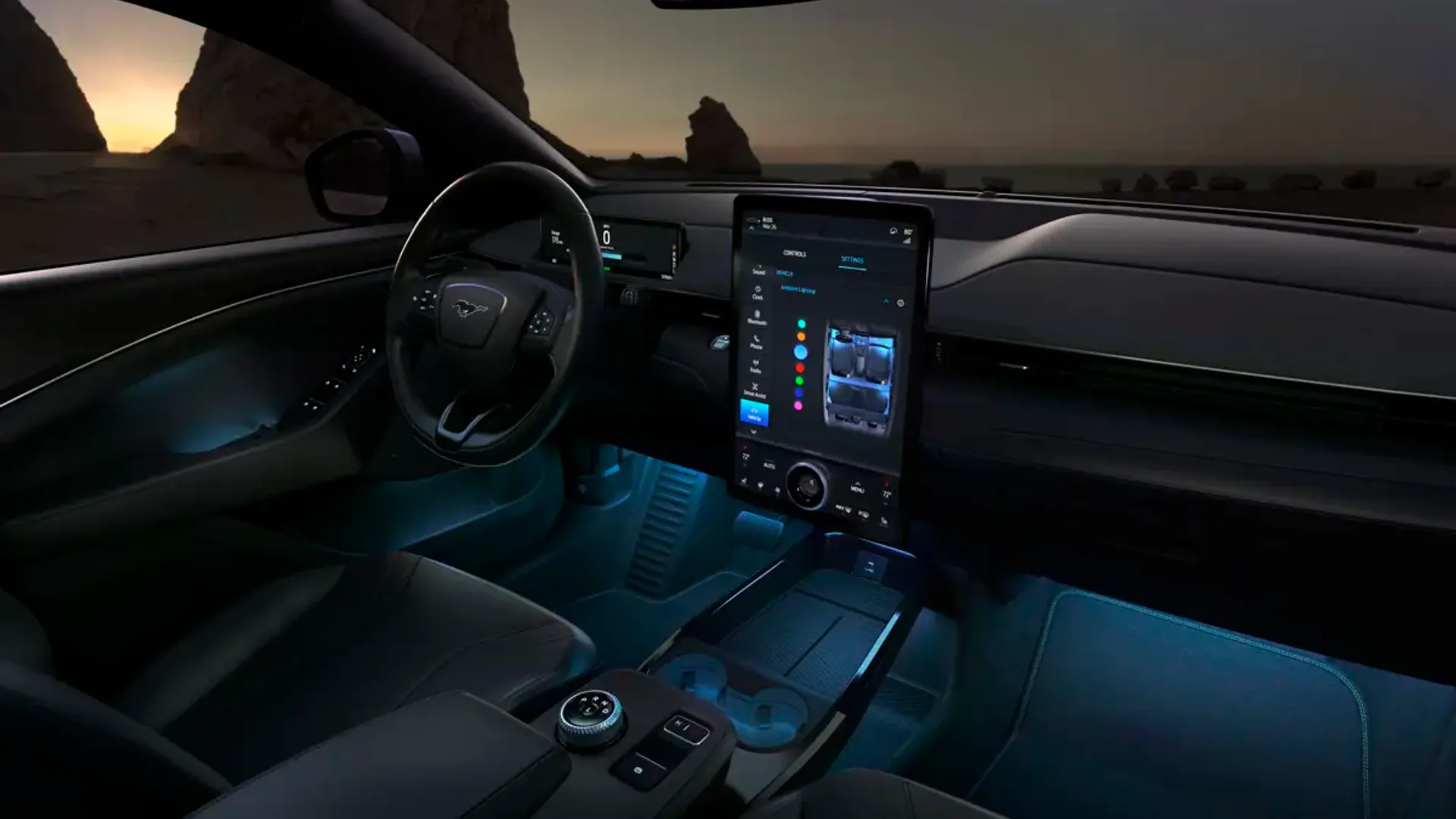 Elettronauti - Ford Mustang Mach-E Extended Range AWD - Plancia - Vista della plancia