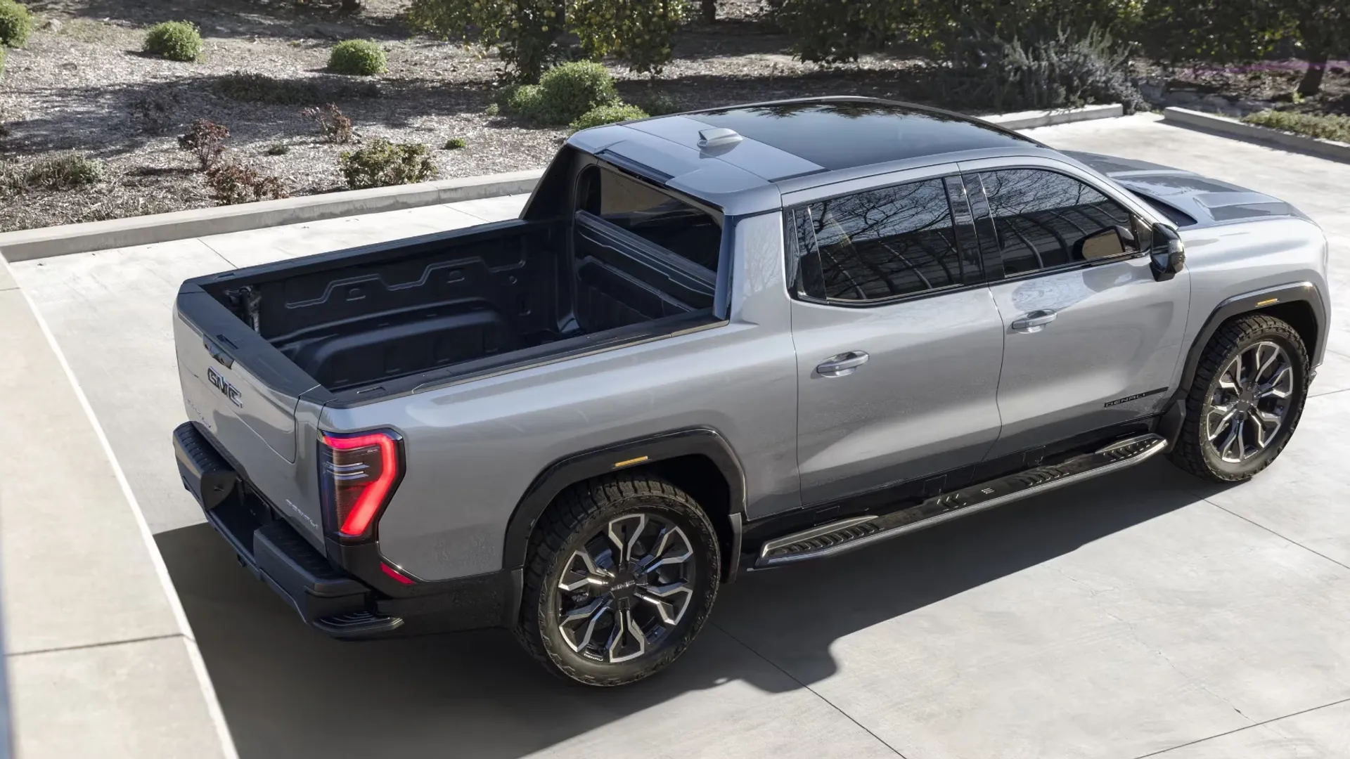 GMC Sierra EV Denali Edition 1