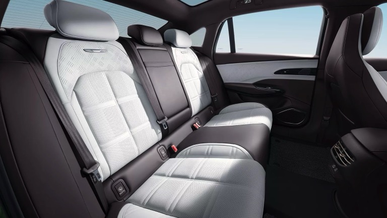 Hongqi EH7 111 kWh Long Range