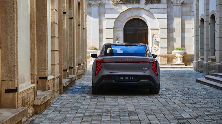 Hongqi EH7 111 kWh Long Range