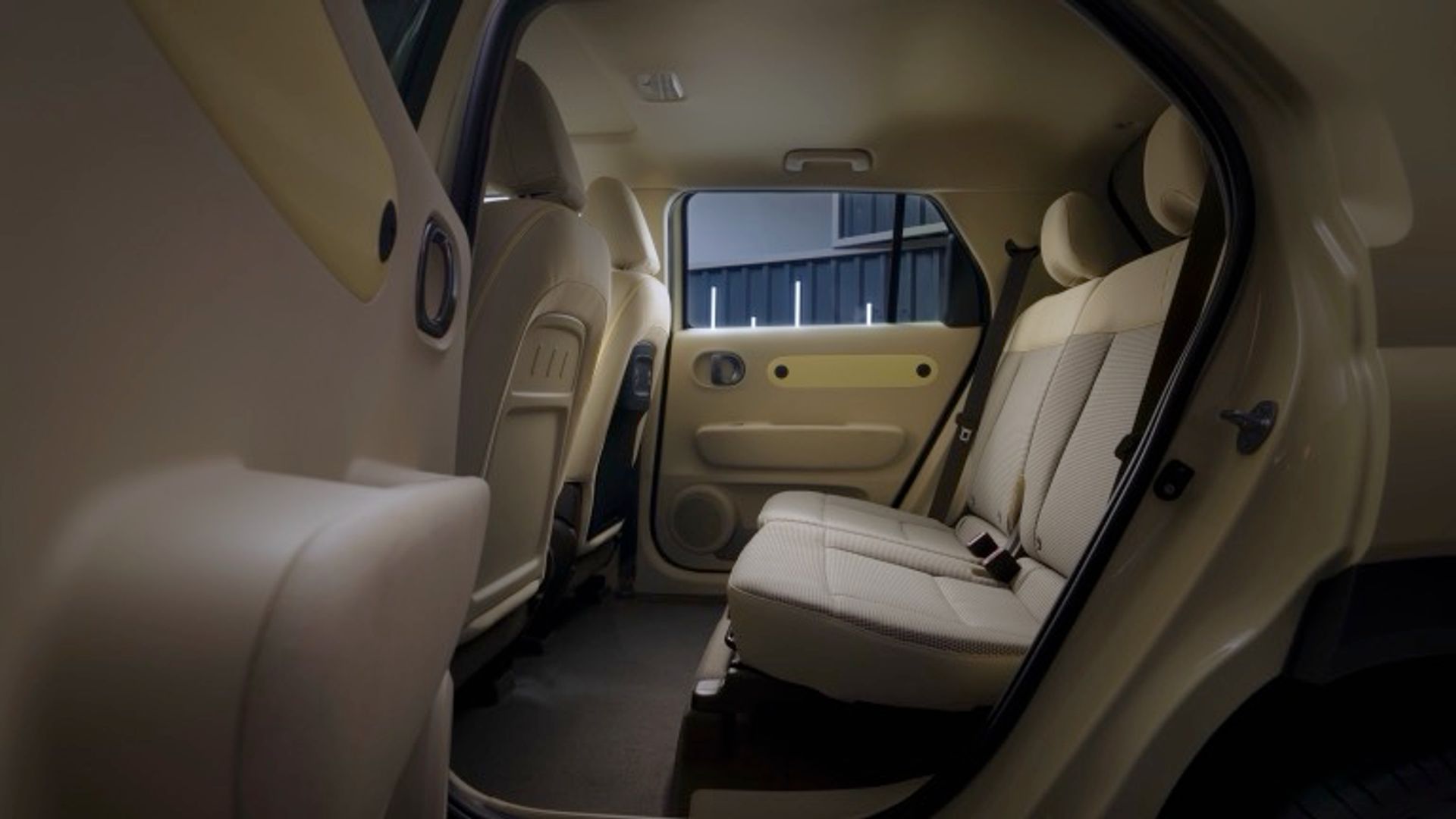 Hyundai INSTER Standard Range