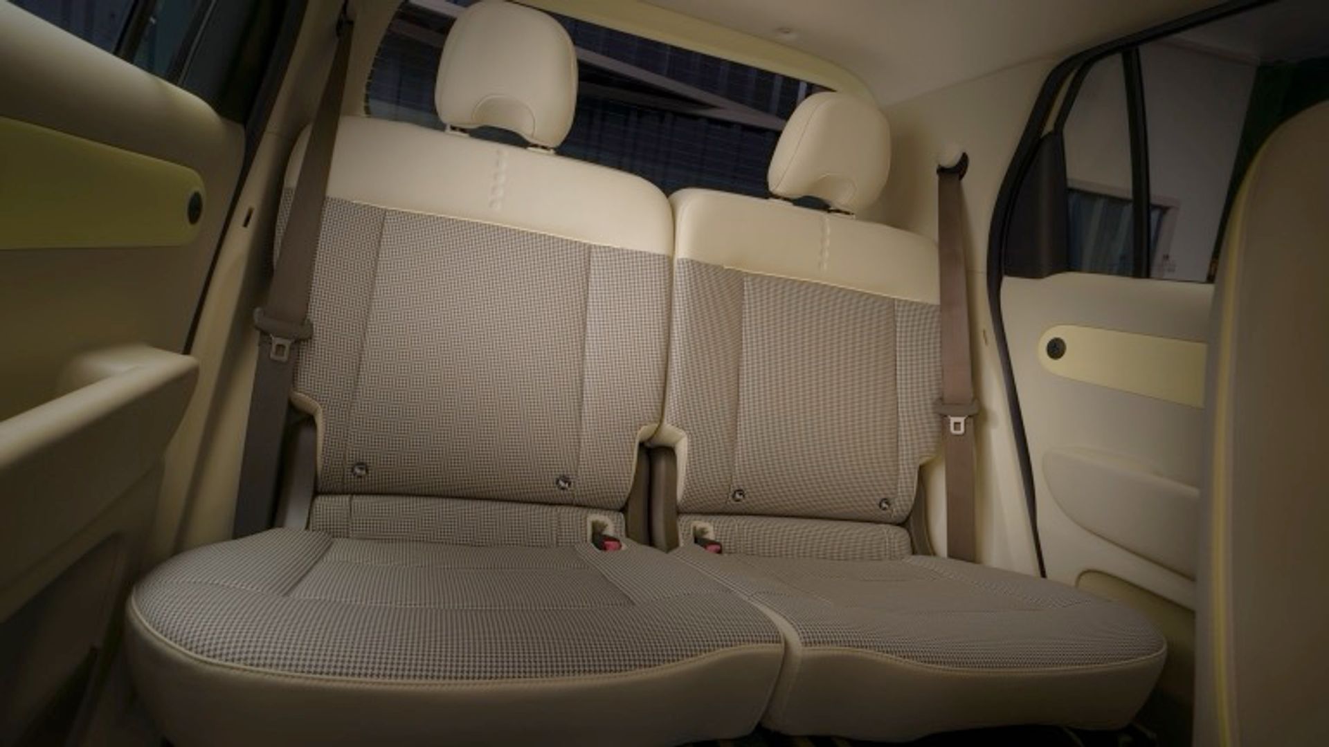 Hyundai INSTER Standard Range