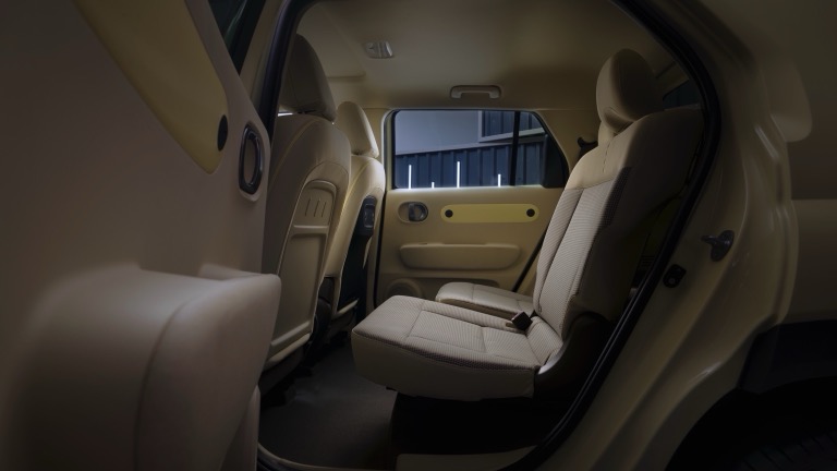 Hyundai INSTER Standard Range