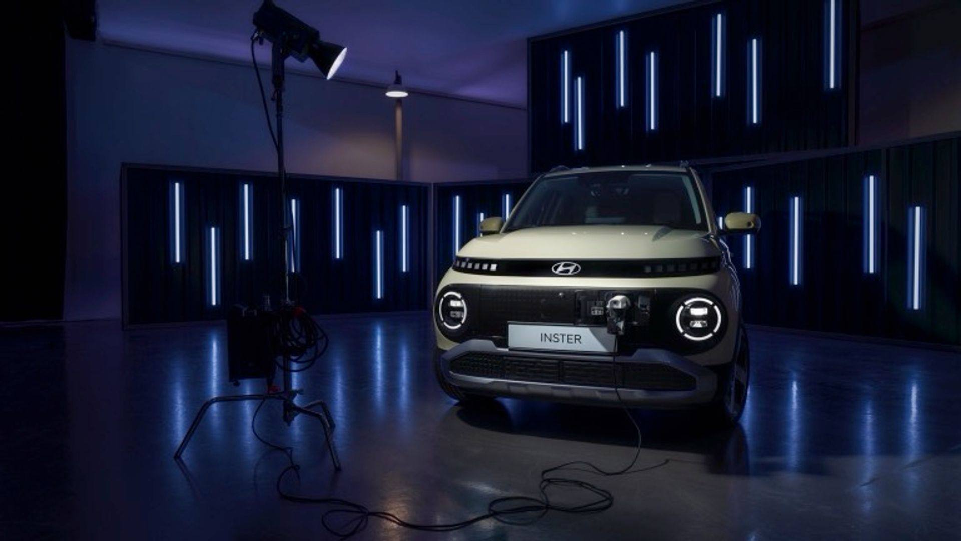 Hyundai INSTER Standard Range