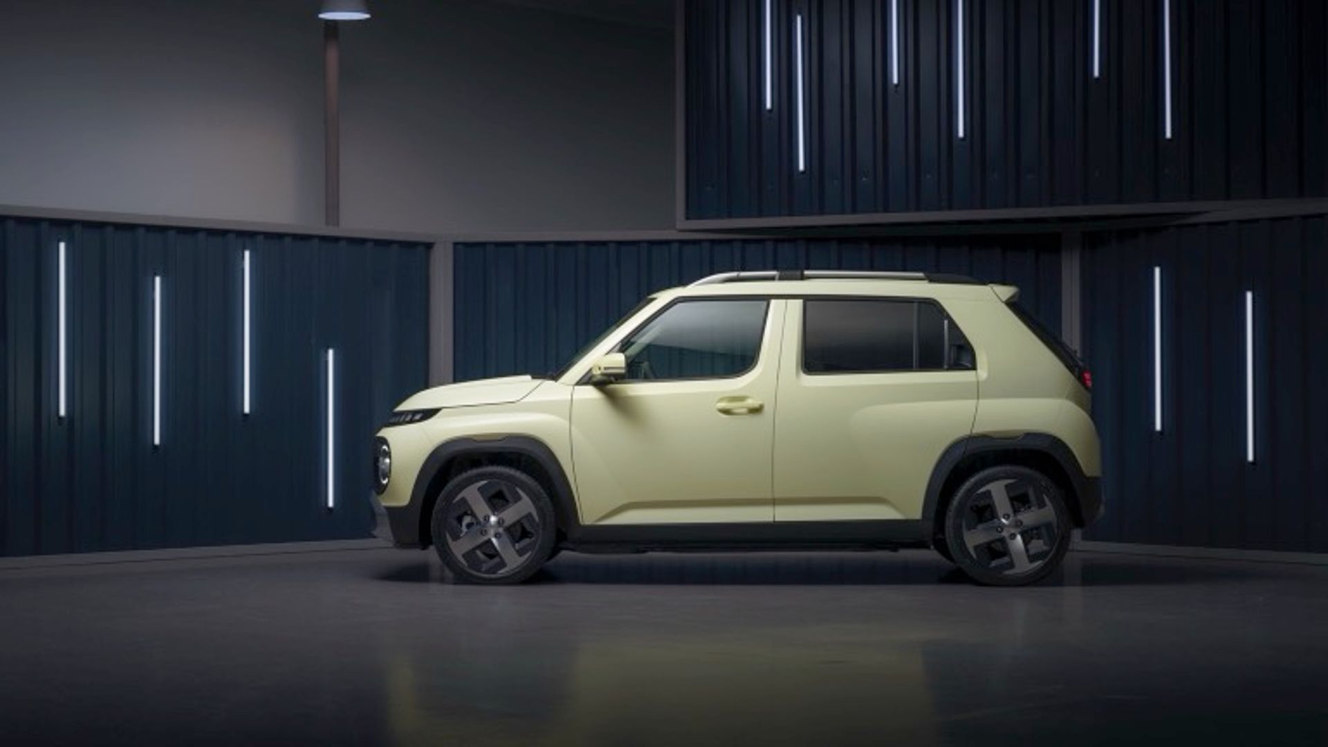Hyundai INSTER Standard Range