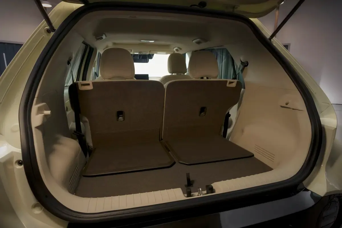 Elettronauti - Hyundai Inster Standard Range - Vano di carico - Bagagliaio