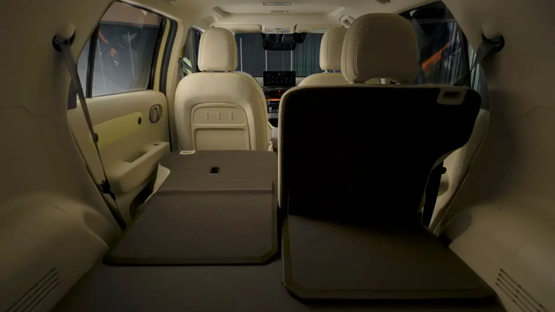 Elettronauti - Hyundai Inster Standard Range - Verde - Vano di carico - Bagagliaio