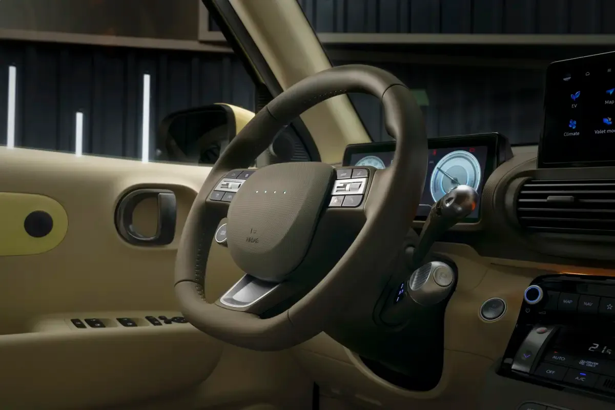 Elettronauti - Hyundai Inster Standard Range - Infotainment - Vista della plancia