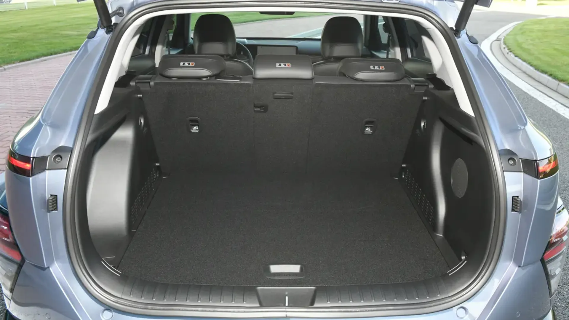 Elettronauti - Hyundai Kona Long Range - Vano di carico - Bagagliaio