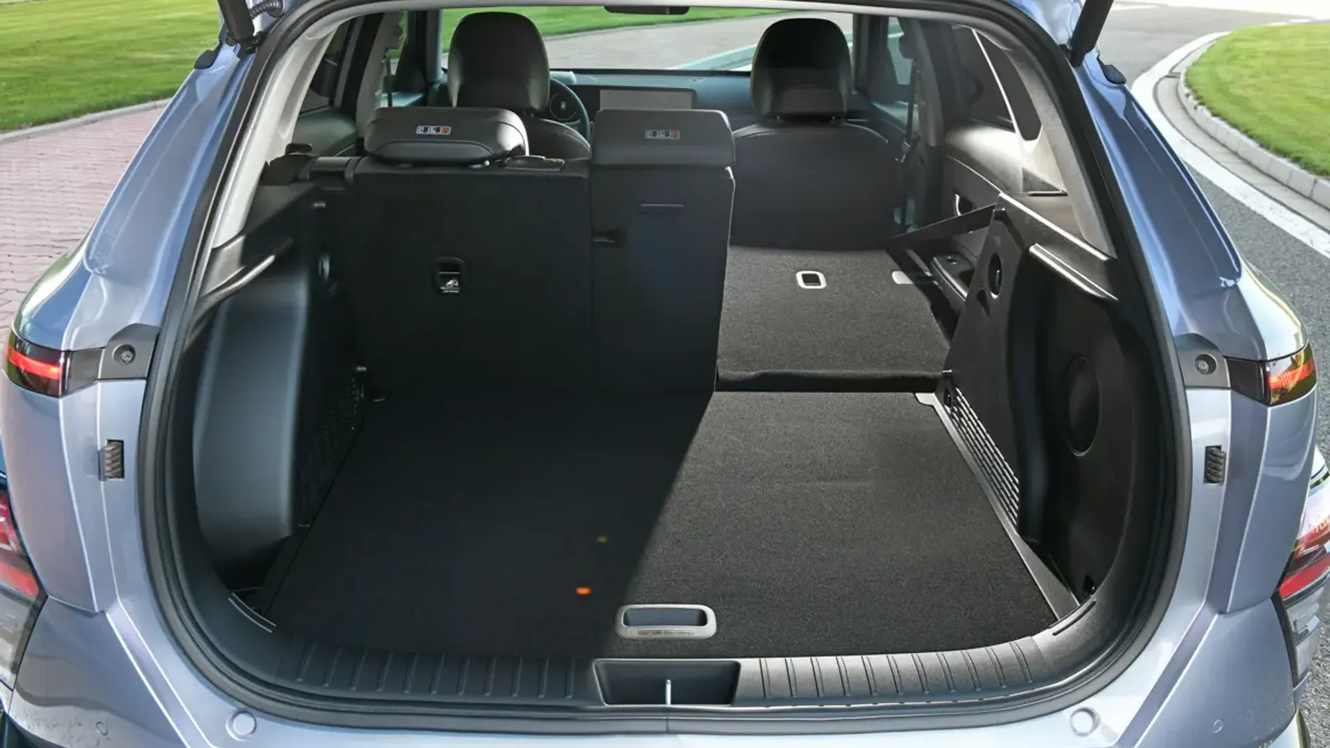 Elettronauti - Hyundai Kona Long Range - Vano di carico - Bagagliaio