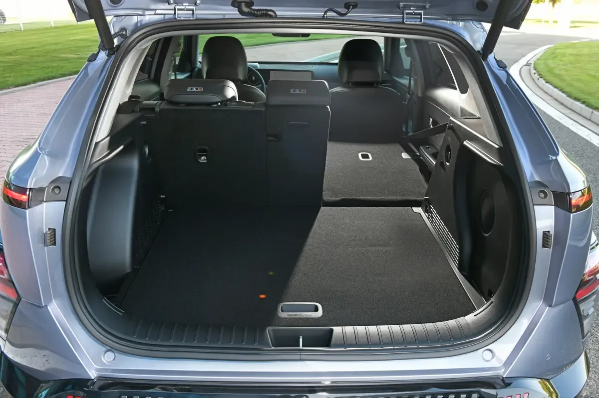 Elettronauti - Hyundai Kona Long Range - Vano di carico - Bagagliaio