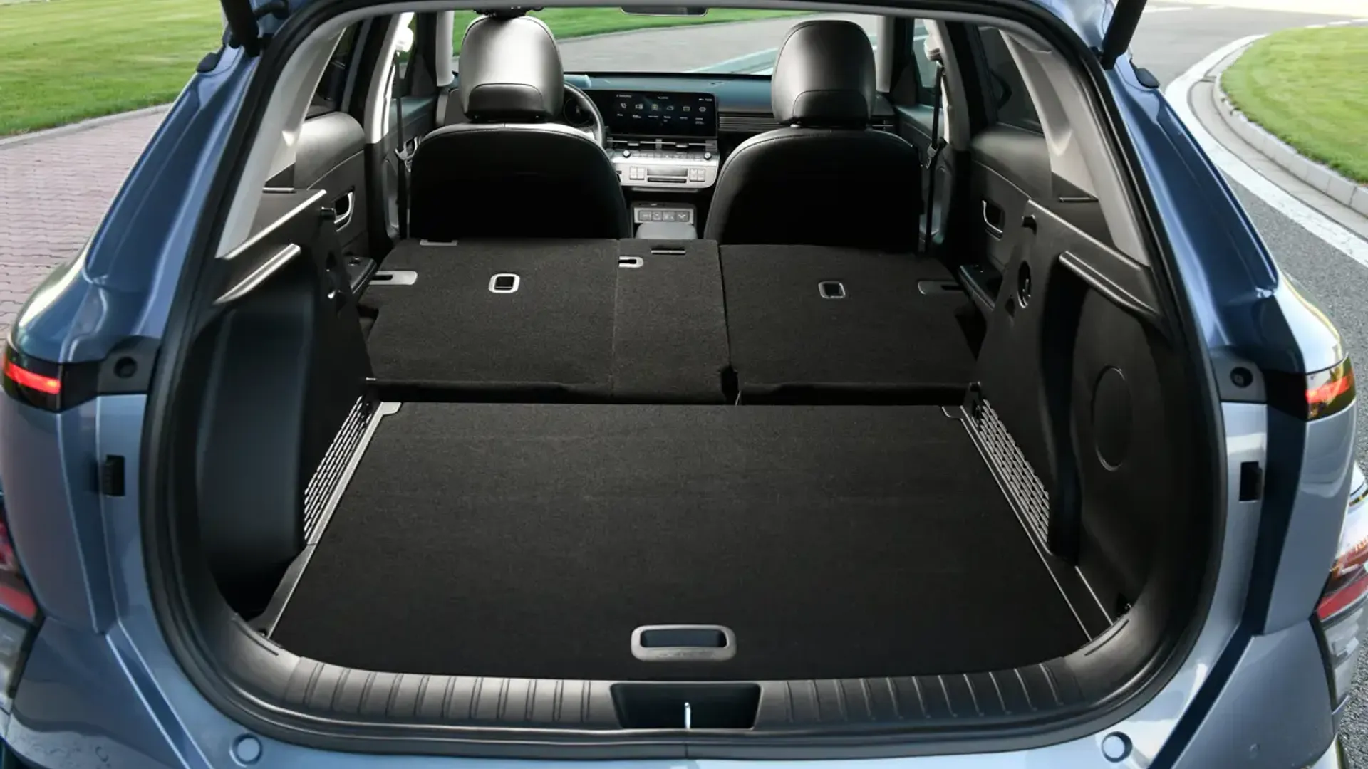 Elettronauti - Hyundai Kona Long Range - Vano di carico - Bagagliaio