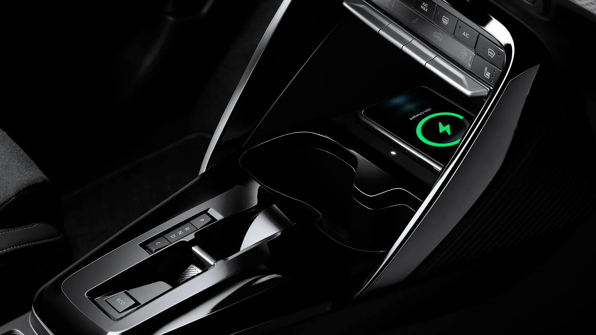 Elettronauti Citroen e-c3 ricarica wireless telefono
