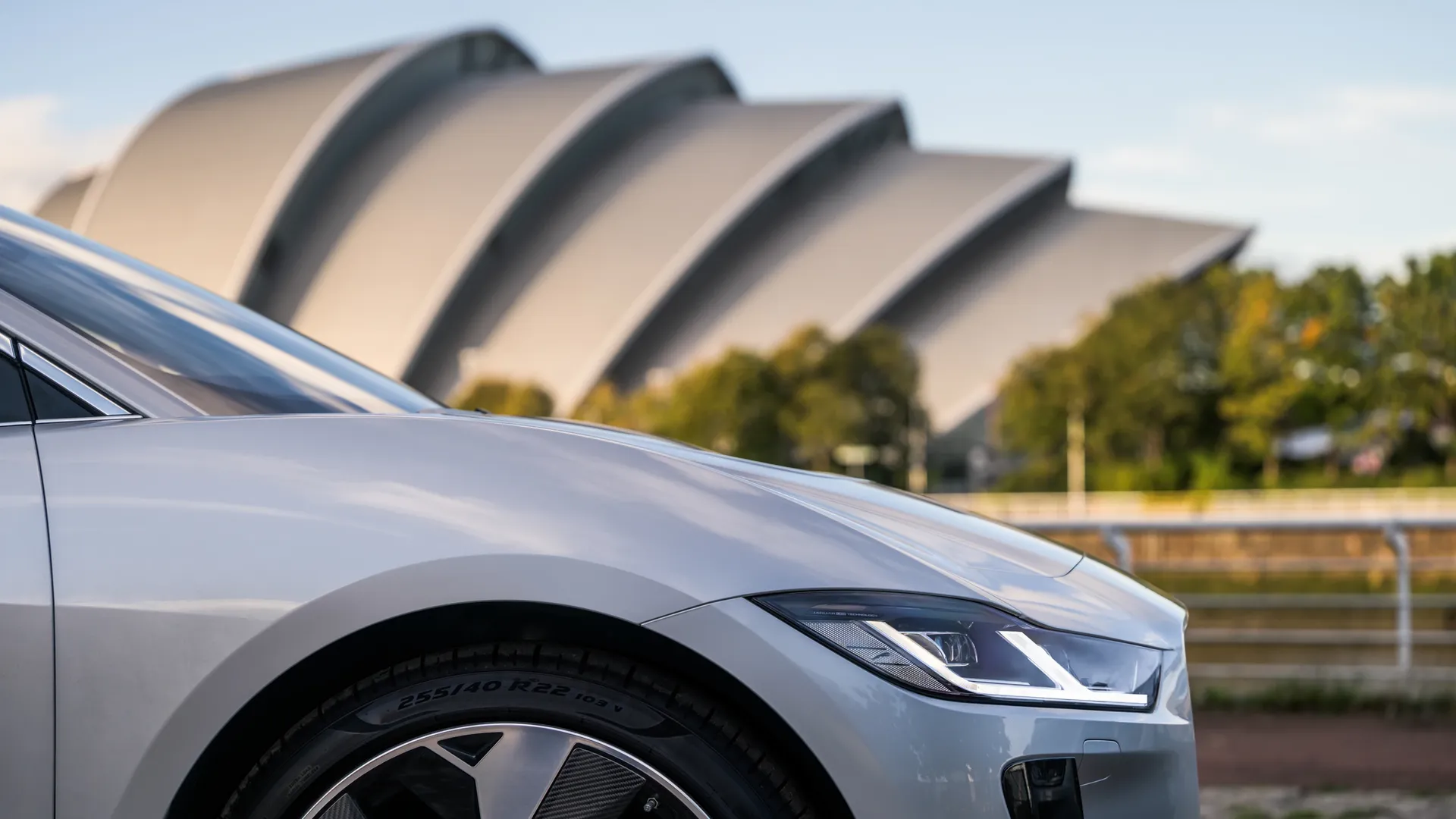 Jaguar I-Pace EV400