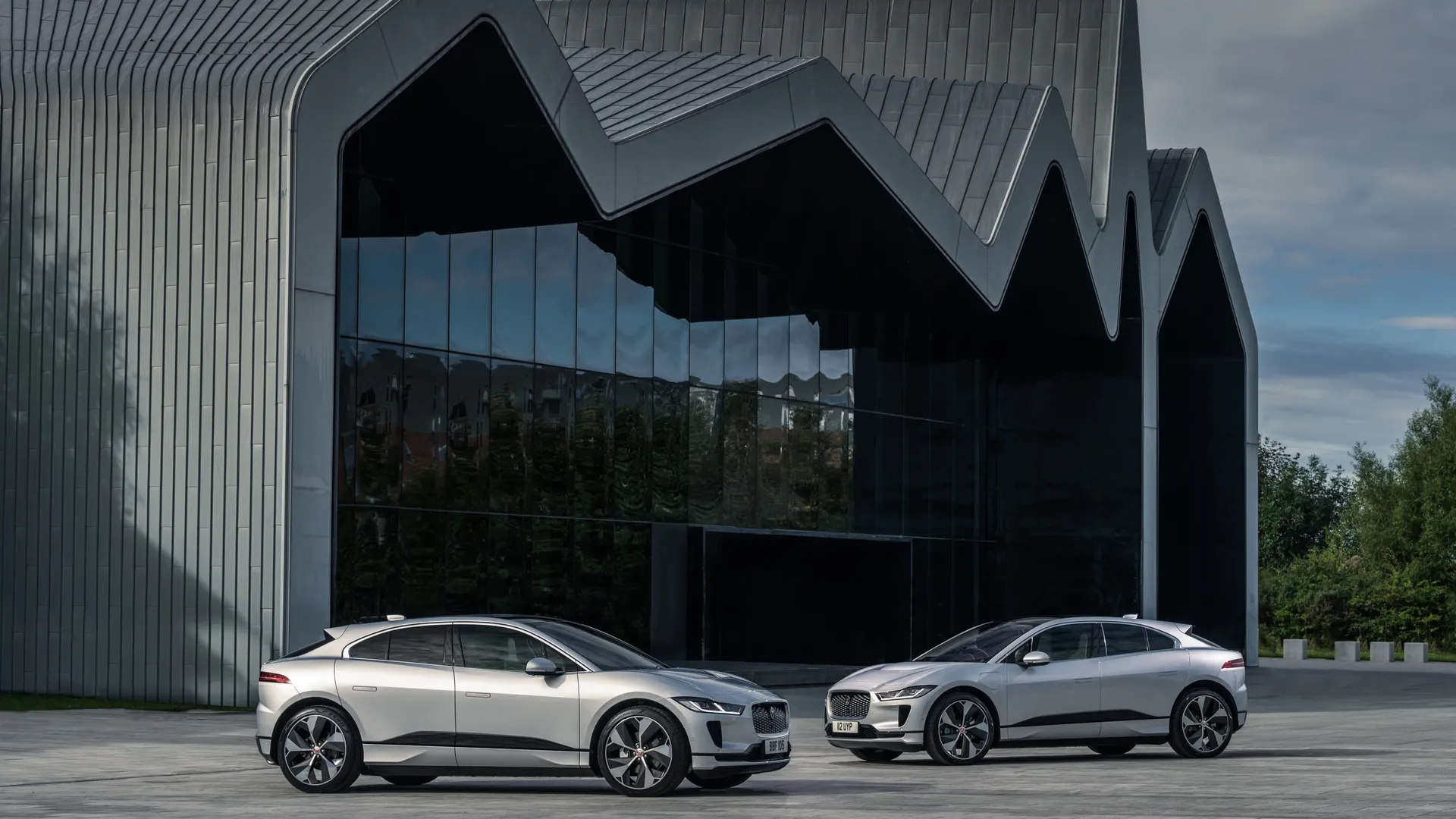 Jaguar I-Pace EV400