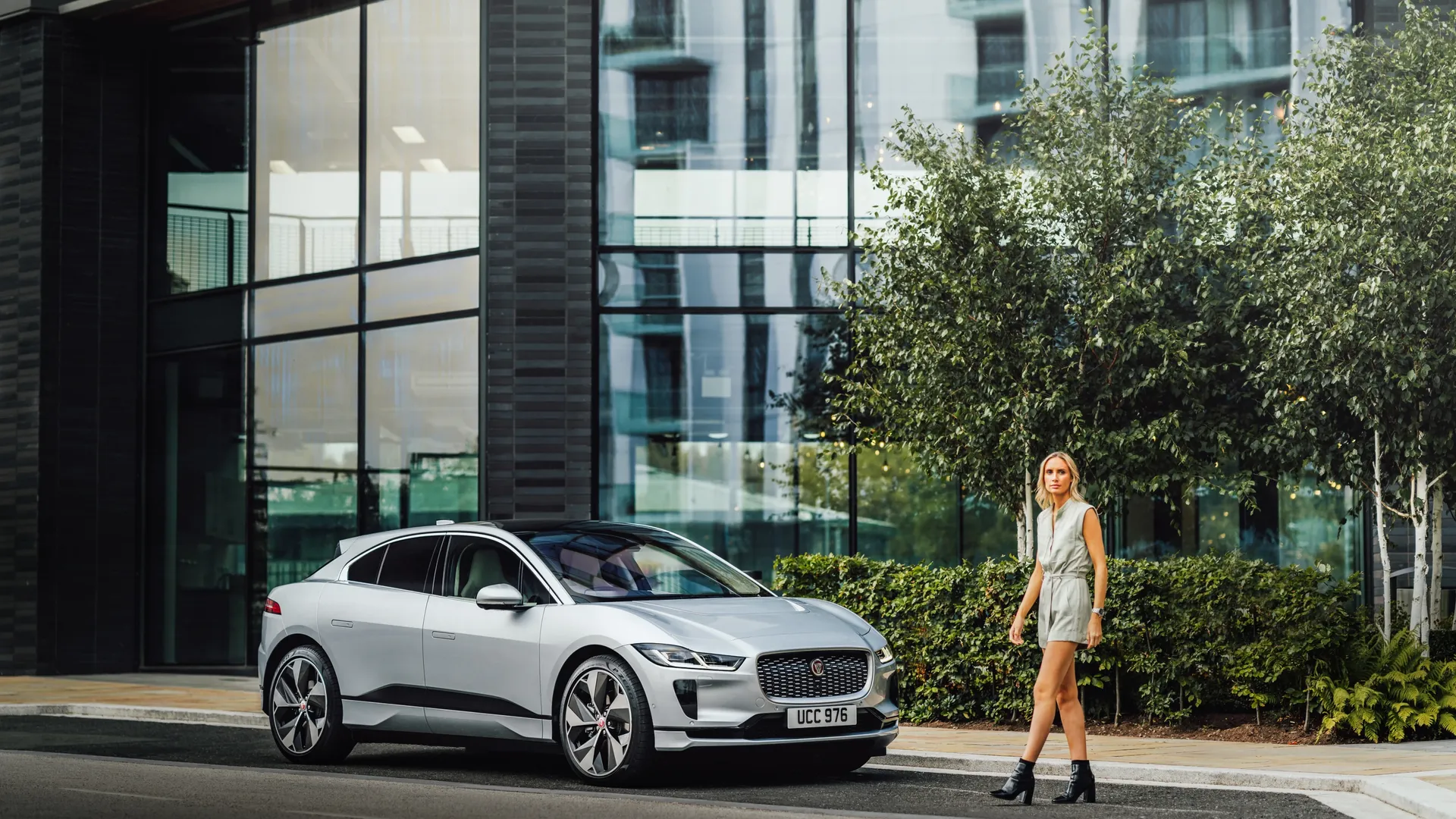 Jaguar I-Pace EV400