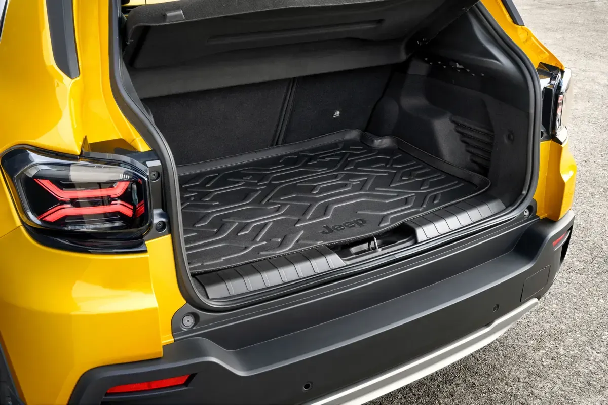 Elettronauti - Jeep Avenger Electric 50.8kWh - Vano di carico - Bagagliaio