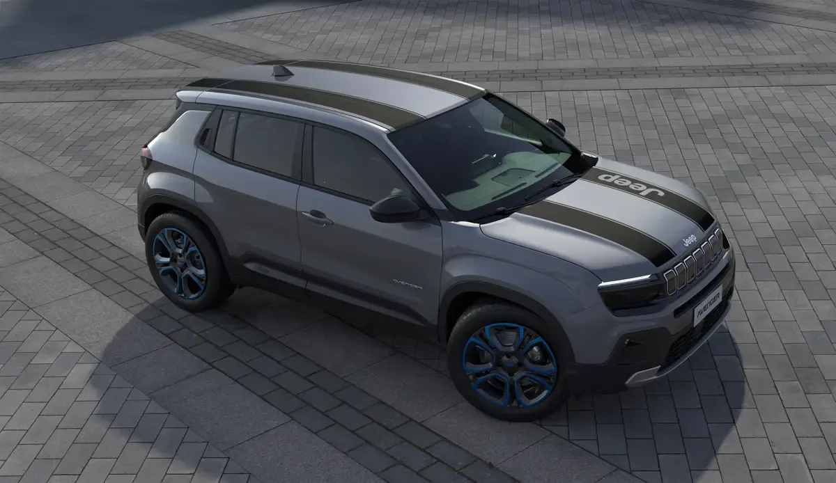 Elettronauti - Jeep Avenger Electric 50.8kWh - Giallo - Esterno - Vista anteriore a tre quarti