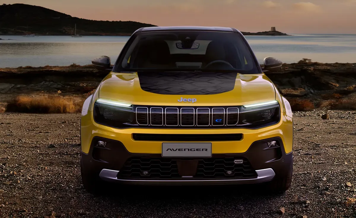 Elettronauti - Jeep Avenger Electric 50.8kWh - Giallo - Esterno - Vista anteriore a tre quarti