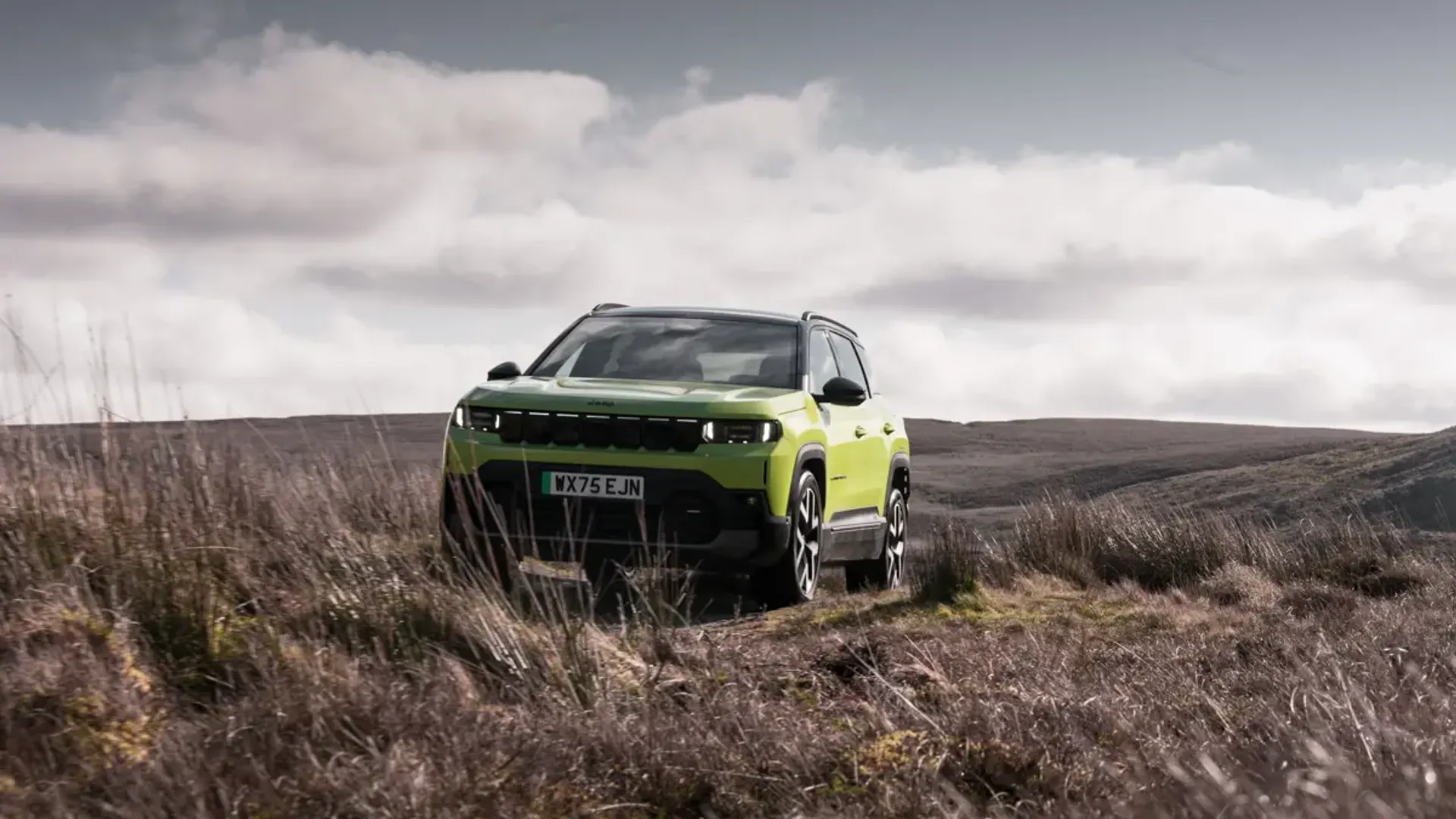 Elettronauti - Jeep Compass Electric 4xe - Blu - Esterno - Vista anteriore a tre quarti