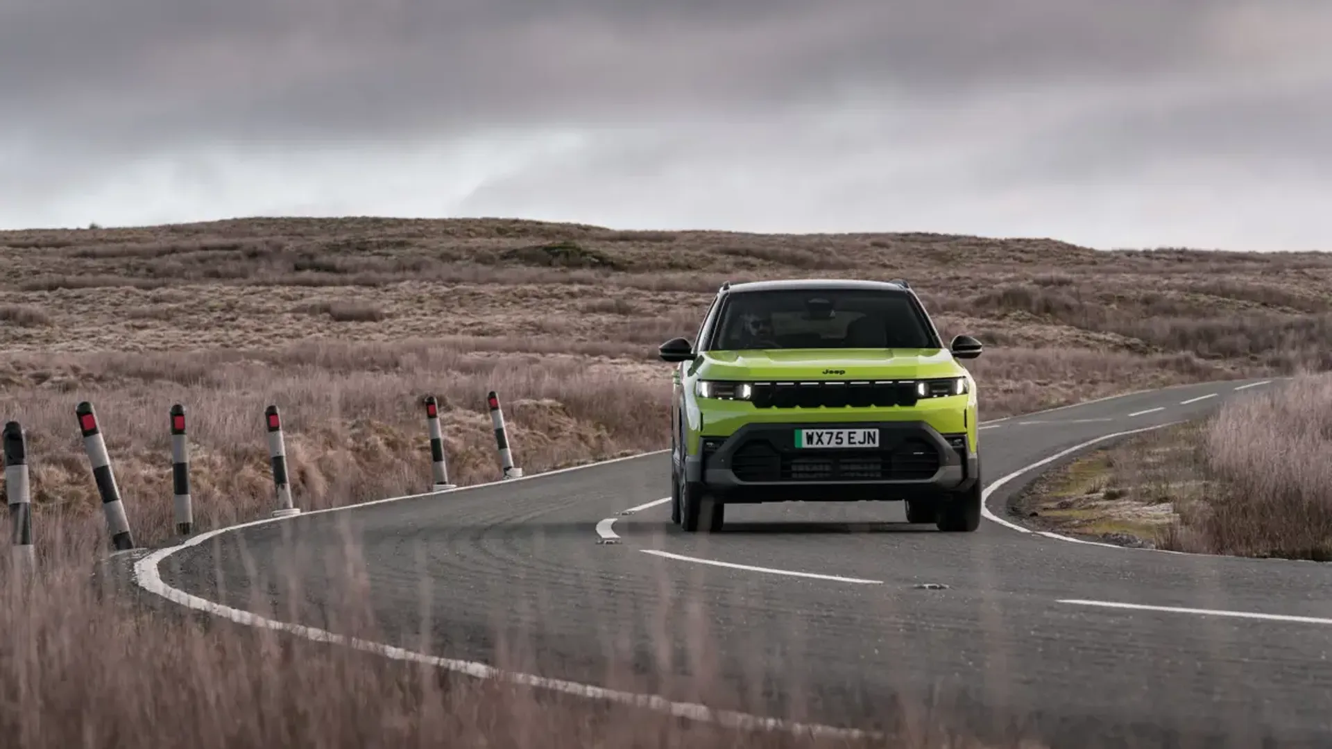 Elettronauti - Jeep Compass Electric 4xe - Bianco - Esterno - Vista anteriore a tre quarti