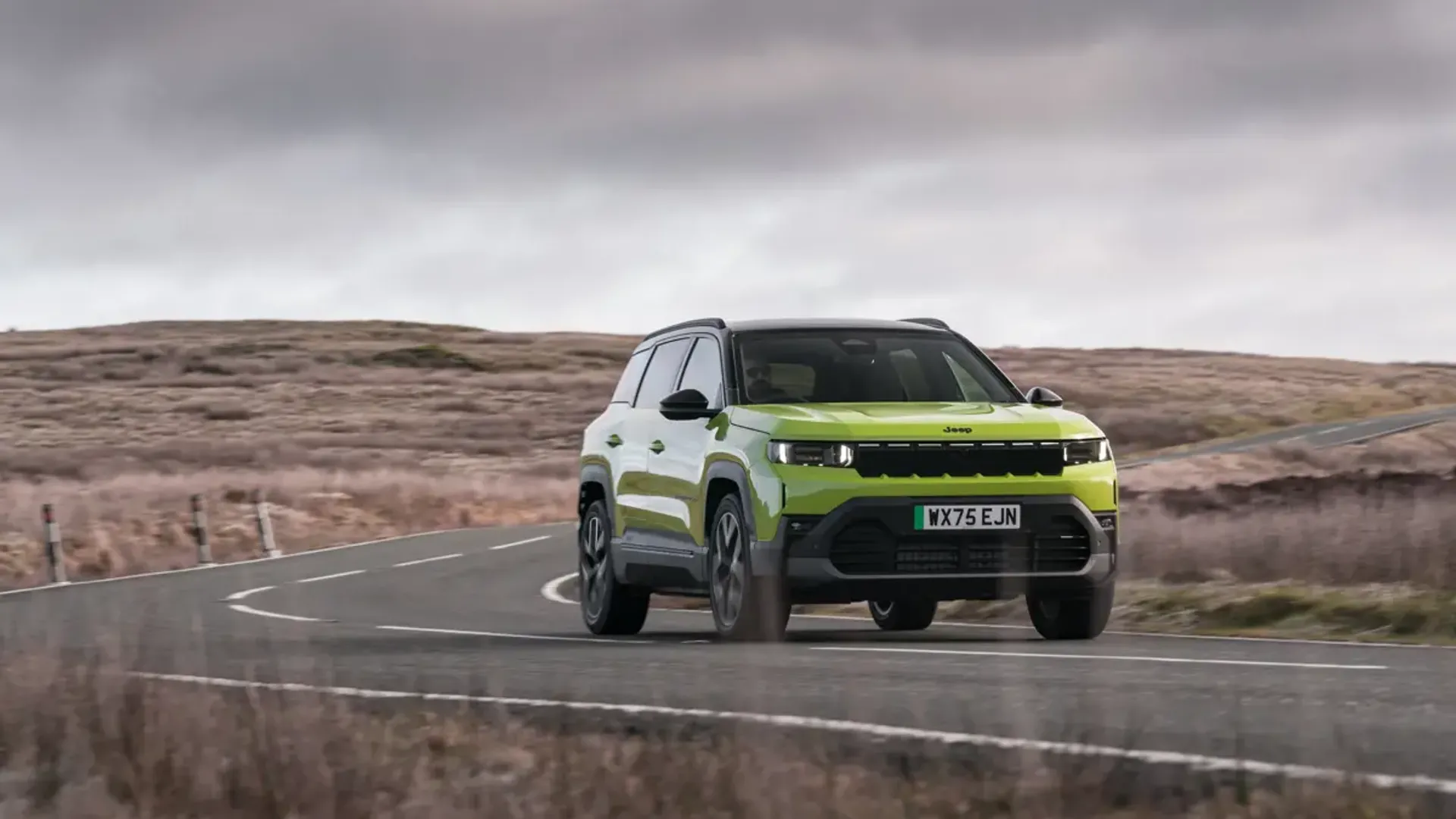 Elettronauti - Jeep Compass Electric 4xe - Giallo - Esterno - Vista anteriore a tre quarti