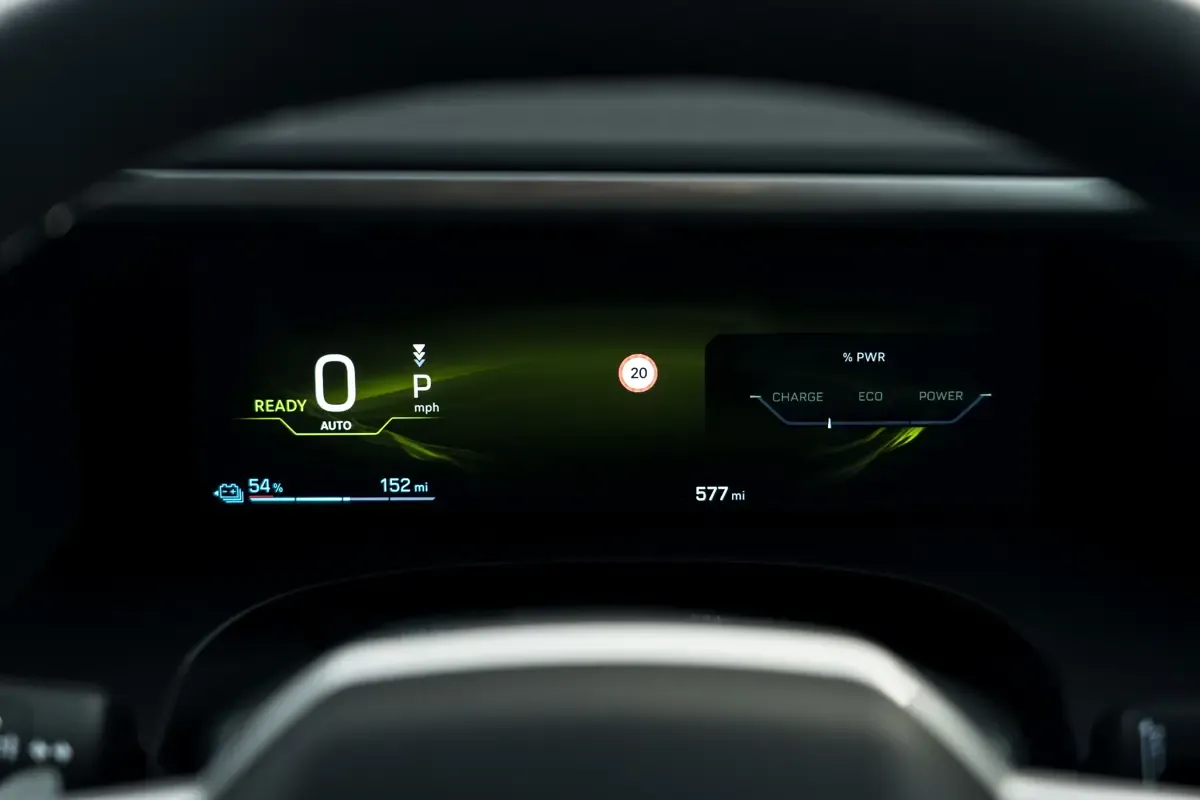 Elettronauti - Jeep Compass Electric 4xe - Infotainment - Vista della plancia